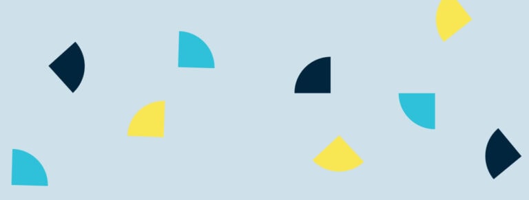 Formes abstraites colorées sur fond bleu clair, design moderne et dynamique, utilisé pour la mise en page et la décoration visuelle, idéal pour sites web créatifs.